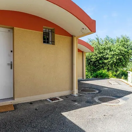 Holiday home Charming Bungalow With Terrace Garage And Pool In - Welkeys Cassis